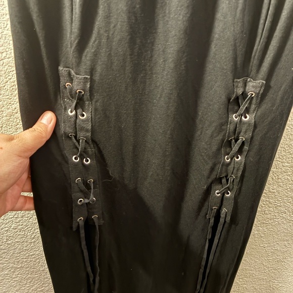 🆕ROMWE Black Contrast Mesh Lace Up Front Split Thigh Cami Dress L🆕 - Picture 4 of 14